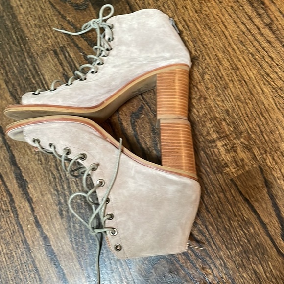 Jeffrey Campbell Cors Lace Up Sandals - Picture 10 of 12